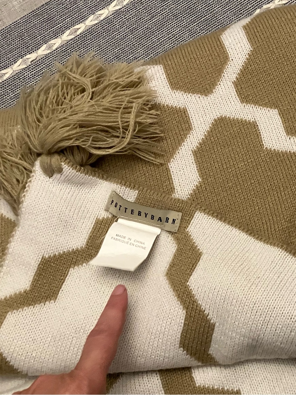 Pottery Barn Camel & Ivory Geometric Knit Throw Blanket - Picture 10 of 13